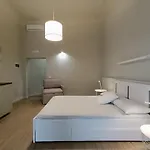 Simply House In Twin