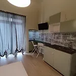 Simply House In Twin * Bari