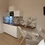 Simply House In Twin
