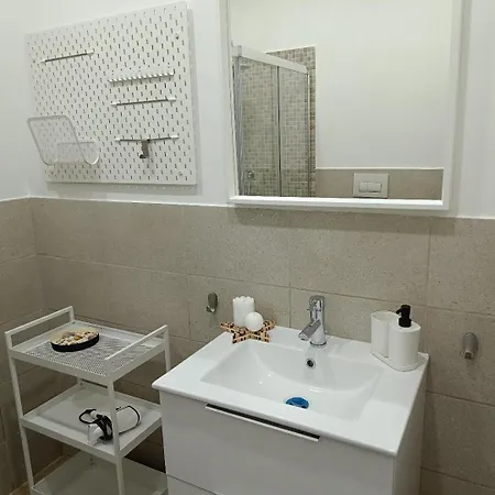 Simply House In Twin