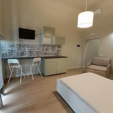 Simply House In Twin Бари